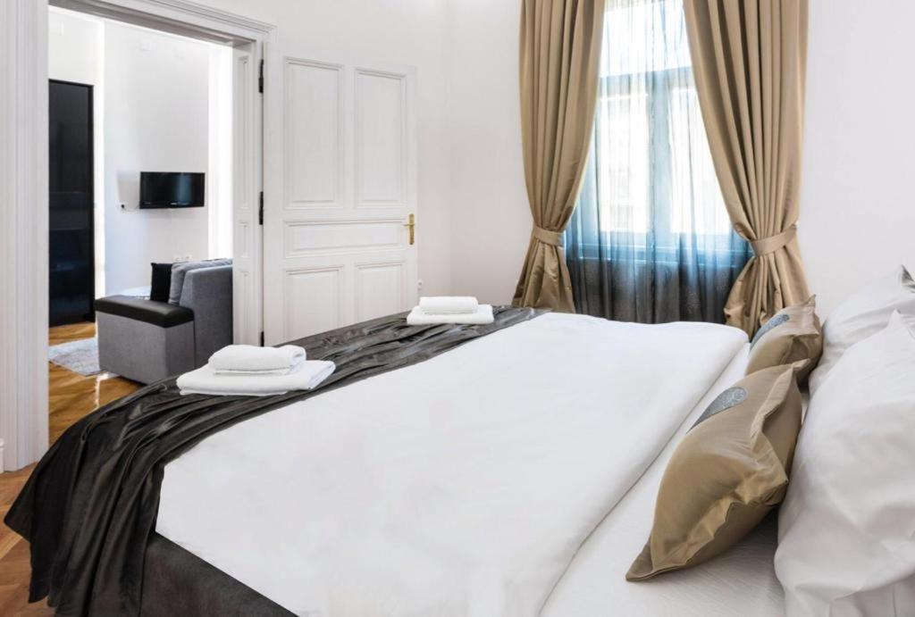 Lux Nice City Center With Private Parking Zagreb Exterior photo